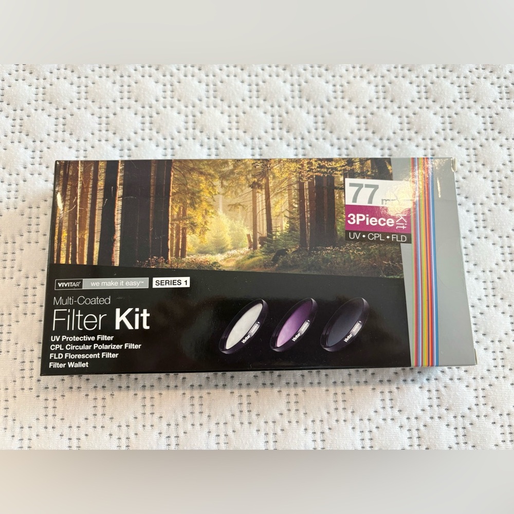 Vivitar 77mm Multi coated 3 piece filter kit VIVFK377